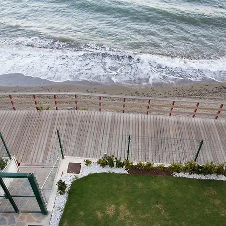 Casa Tiki Апартаменты